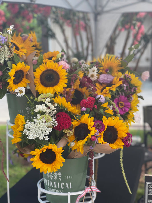 2025 Early Summer Flower Subscription {5 Bouquets}